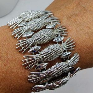Vintage Sarah Coventry Silver Pineapple Bracelet